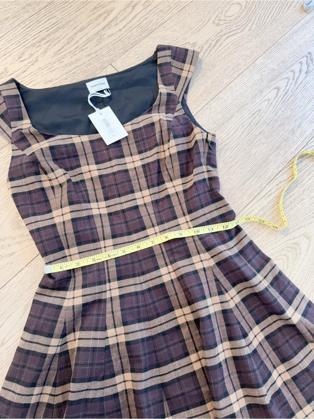 128621 Aritzia Sunday best Doe Primrose ch r m b Tn k Dress 2 - Picture 4 of 6
